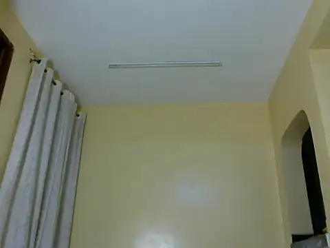 naughty-ebony1 live cam on StripChat