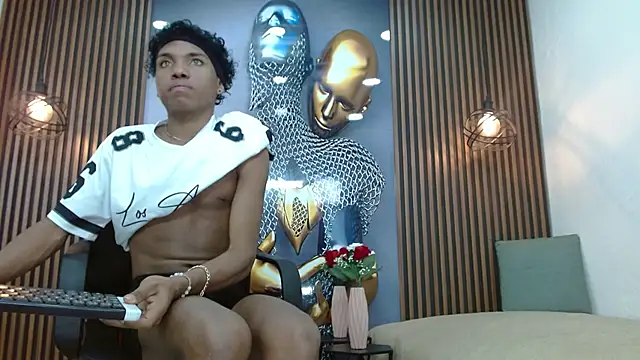 AlessandroBlack_