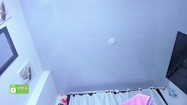 valen_pretty live cam on StripChat
