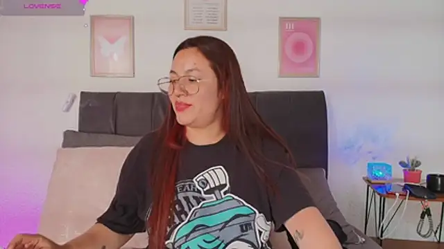 samm_curvy webcam