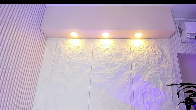 naughty_flower18 live cam on StripChat