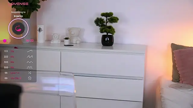 AishaSins webcam