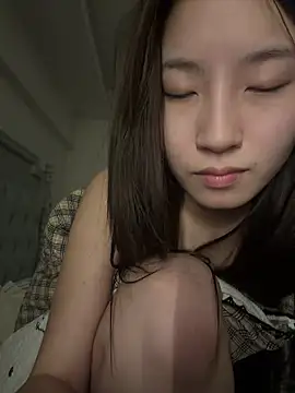 Uugirl00 live cam on StripChat