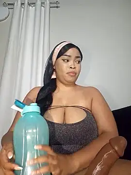 Goldie_Lexi