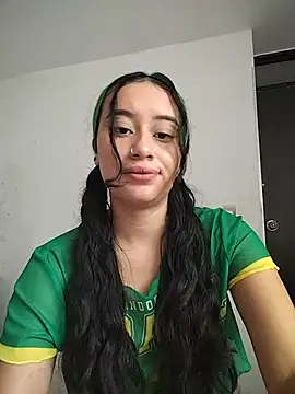 L0lita_Emi12 live cam on StripChat