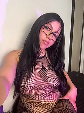 Avril_Star live cam on StripChat