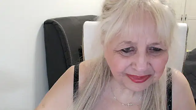 SusiLifeXXX live cam on StripChat