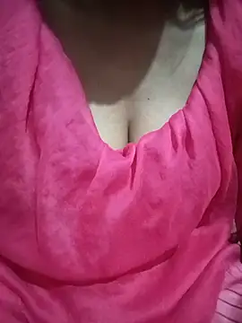 kaviyaponnu0987 live cam on StripChat