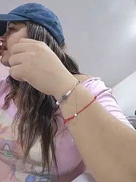 ivy_enjoy (F young) - Off panty And rub my pussy in public