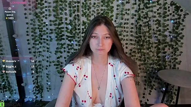 Ella_Barn live cam on StripChat