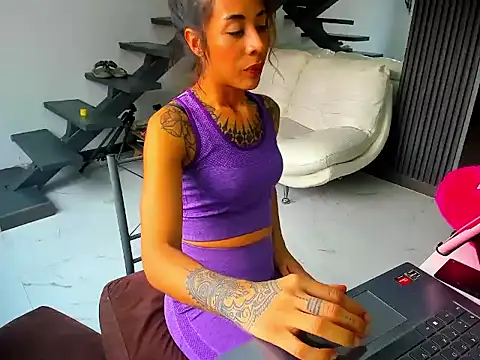 Thebadwolf181 webcam