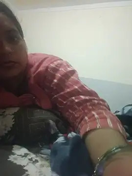 Curvy_Bhabhi_ live cam on StripChat