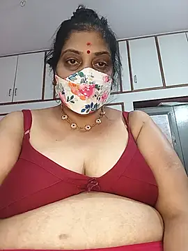 ragavi-kannada-telugu (F milf) - Pussy oil massage
