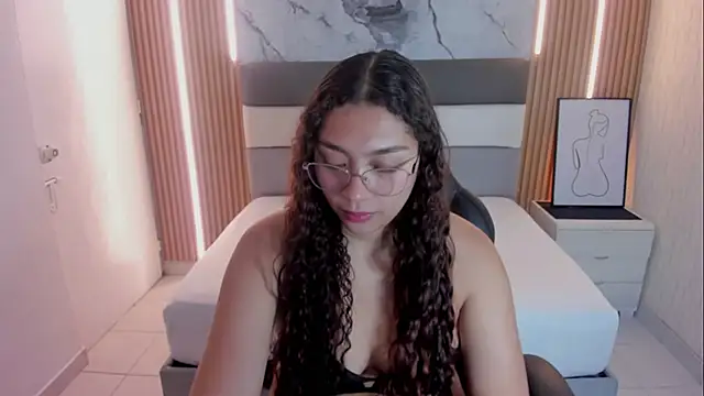 angelinemore