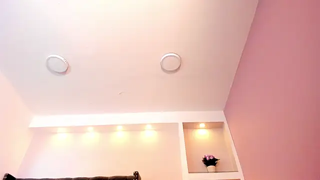 Adelehottman webcam