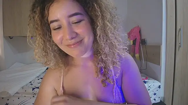 Charlotte11-11 webcam