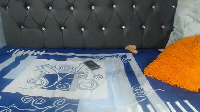 BootySoYummyX webcam