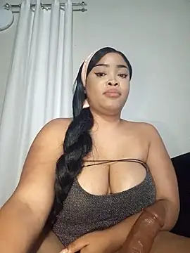 Goldie_Lexi live cam on StripChat