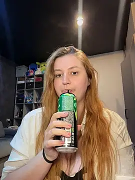 CandyShoopp webcam