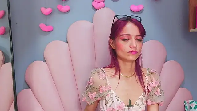luci_miller webcam