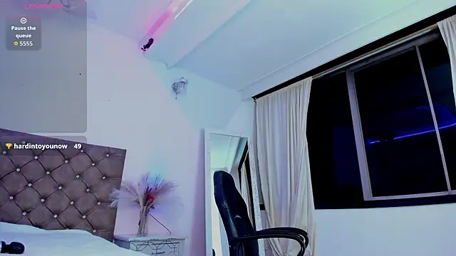 chel_moon webcam