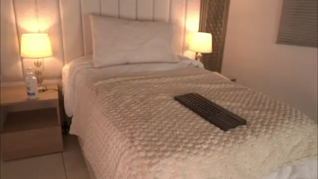 _angela_x webcam