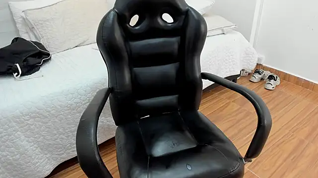 Lois_stone webcam