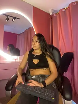 DulceLatinaxo webcam