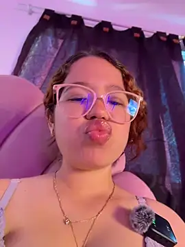 Lucyklein2022 webcam