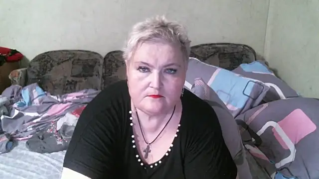 Lana555 live cam on StripChat