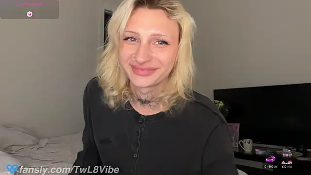 twl8vibe live cam on StripChat