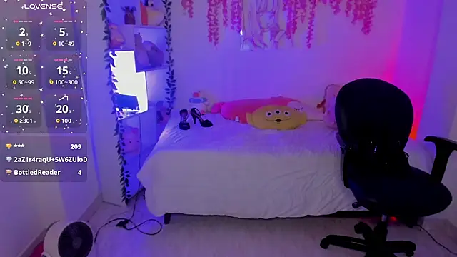 cat_kitty18_ webcam