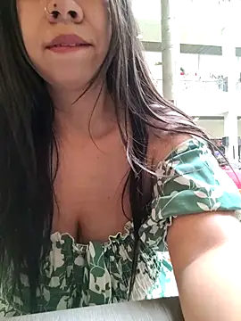 Yuli_x97 webcam