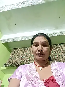 YOURFIVAA live cam on StripChat