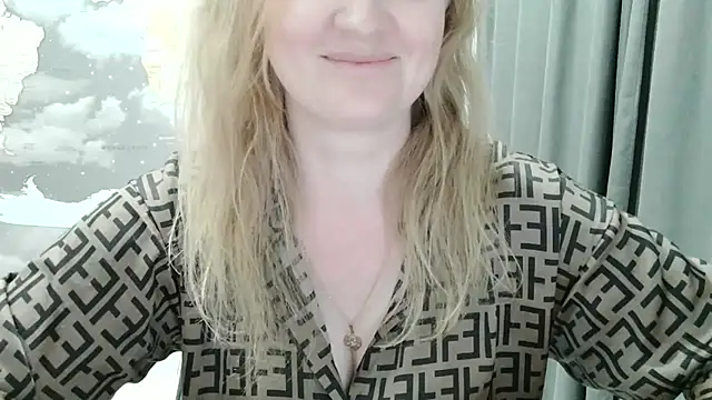 Zaliraa live cam on StripChat