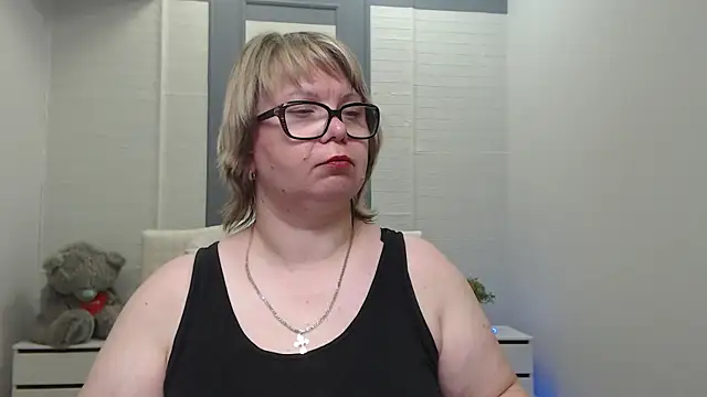 BonnnyBoobsy live cam on StripChat