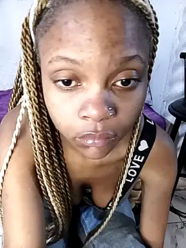 BabeShanty08 live cam on StripChat