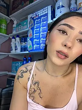 AMBERBUNNY_ live cam on StripChat