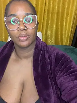 Honeylust26 live cam on StripChat