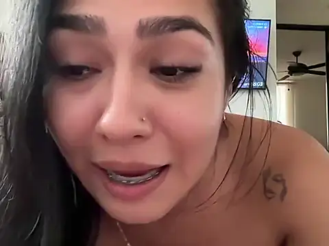amarufg00 live cam on StripChat