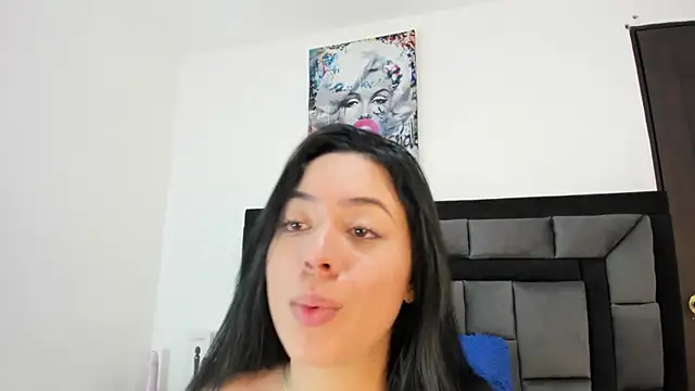 Tamara_77 live cam on StripChat