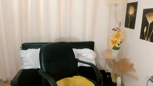 FuckingDolls69 live cam on StripChat