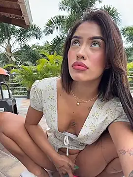 MystiqueXXX webcam