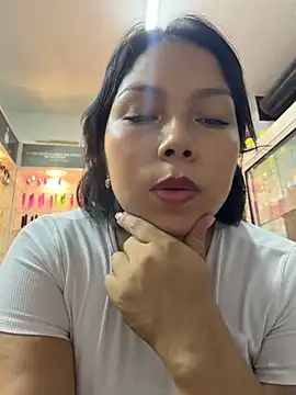 ISABELLA__LUNA webcam