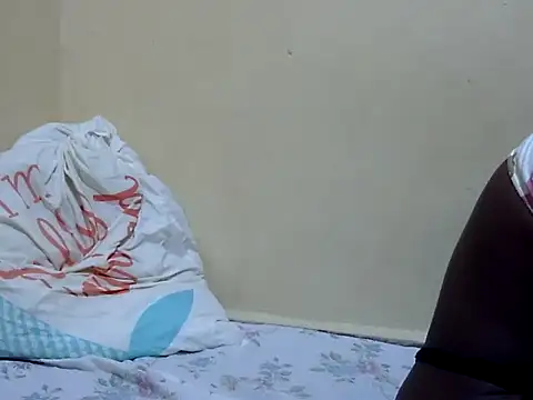 babyellah webcam