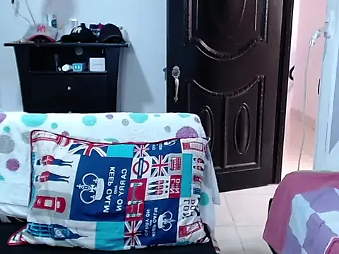 zac_efront's live room