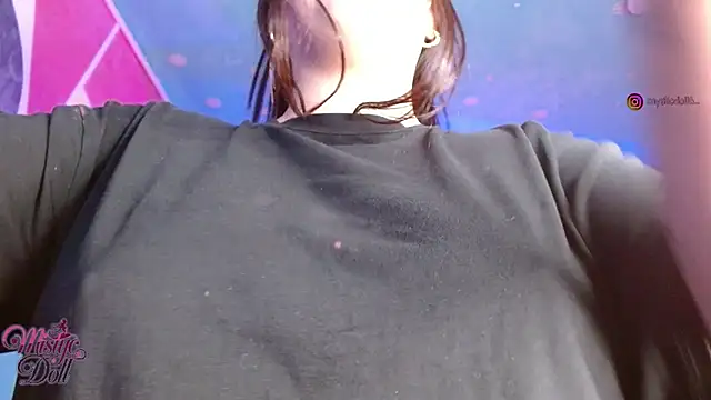 Mysticdooll69 webcam