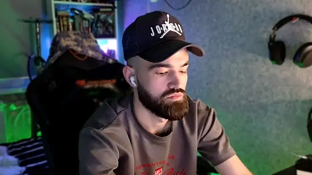 _Serious_Man webcam