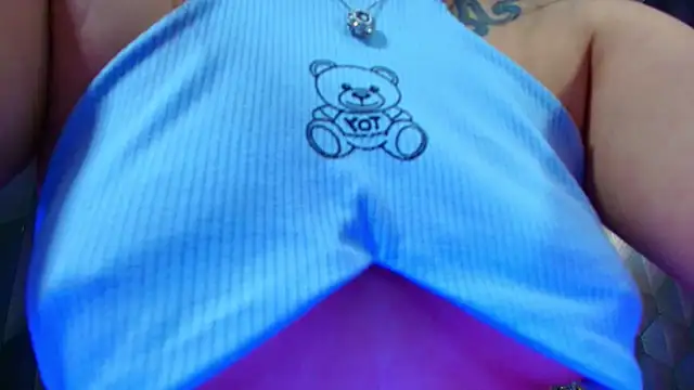 LiaHarryis webcam