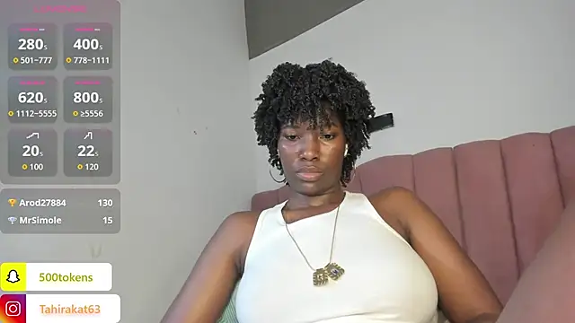 Tahira_21_ webcam